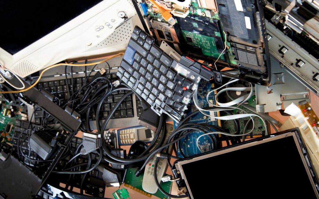 Smaltimento computer usati: ritiro, normativa e recupero materiali